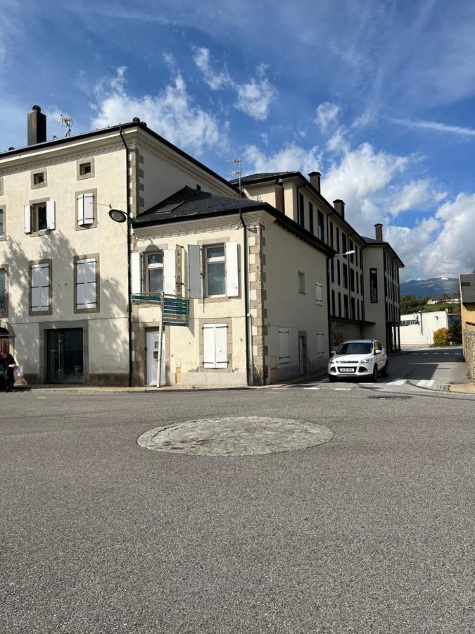 Casa De Poble Acollidora,Amb Llar De Foc, Villa Bourg-Madame Bagian luar foto